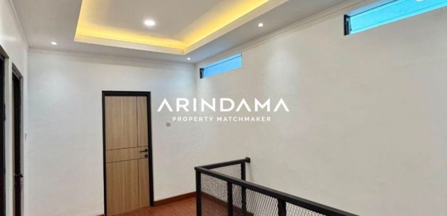 Rumah Mewah Dalam Cluster  – Bekasi